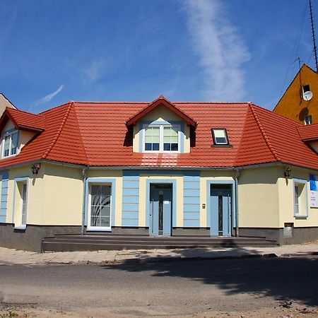 Apartamenty Goscinne Med-Palace Niemodlin Eksteriør bilde